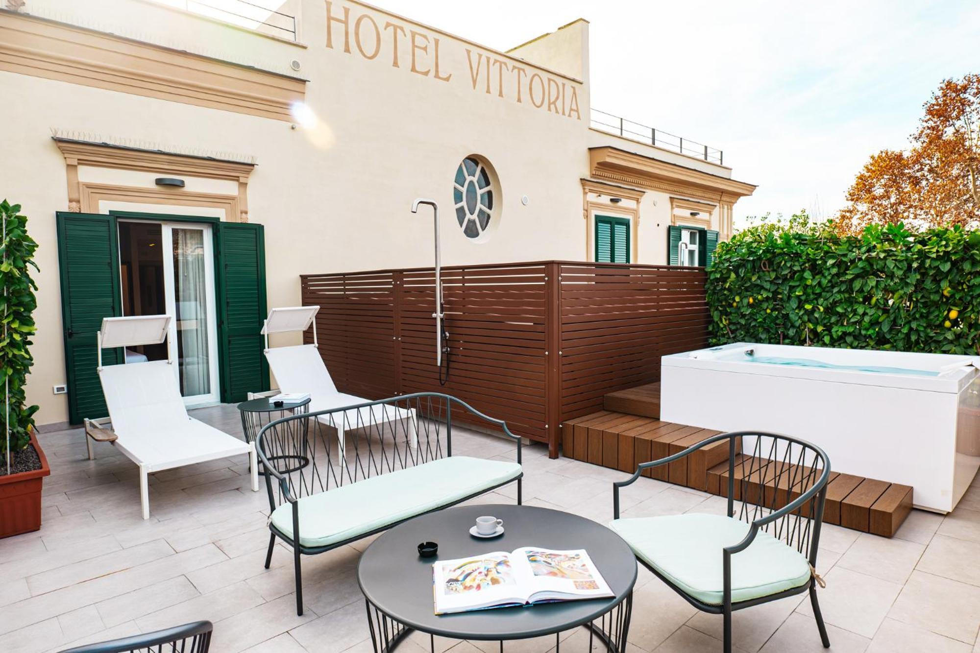 Hotel Vittoria Помпеи Экстерьер фото